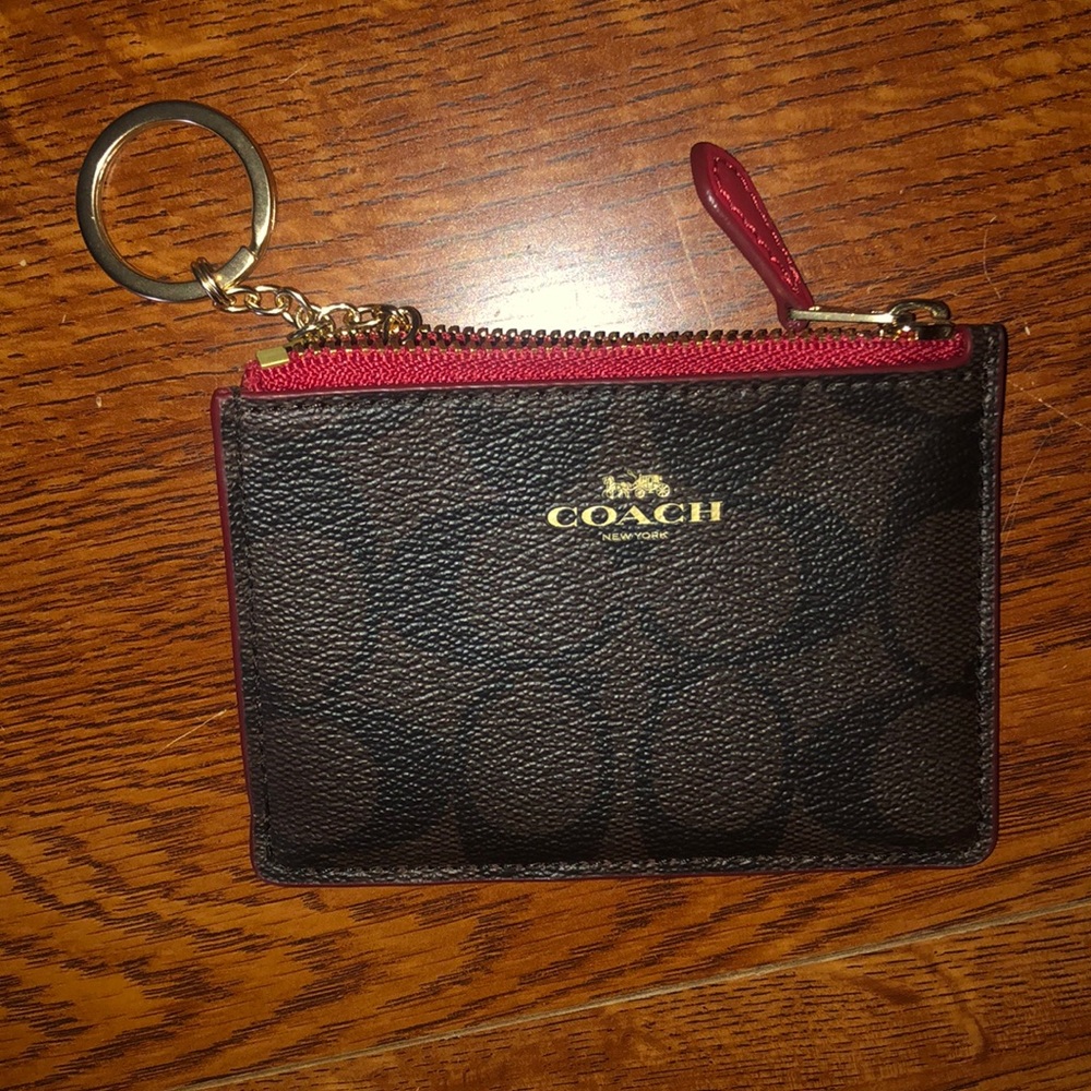 Coach ID wallet